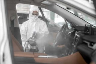 disinfeksi interior mobil
